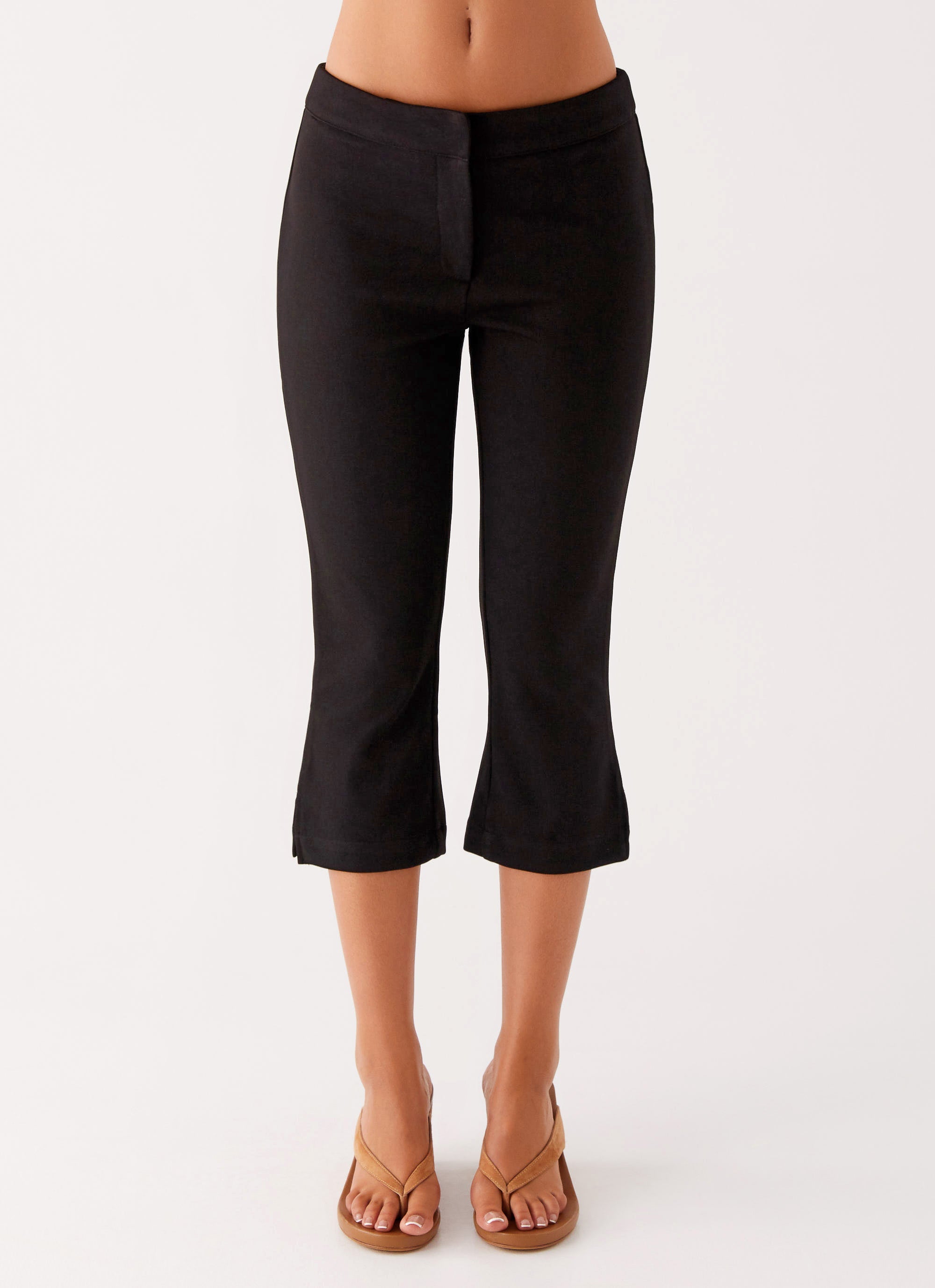 Rue Capri Pants - Black